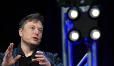 SpaceX rocket being tested in Texas explodes, but no injuries reported