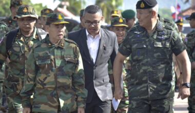 Tough talk drags on in Cambodia-Thailand border standoff. But tensions appear to be easing