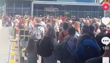 Emergency over 'inhumane' Spanish airport queues as Brits plan summer holidays