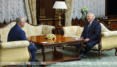 Lukashenko meets with Dodon, shares geopolitical advice with Moldova