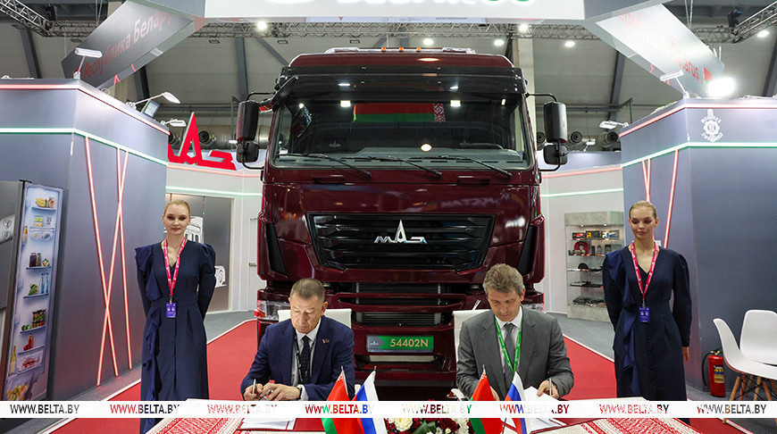 Belarusian MAZ signs agreements with Russian electronics manufacturer