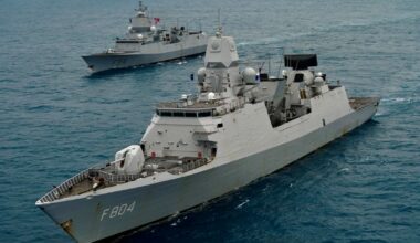 „Zr.Ms. De Ruyter” und