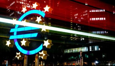 ECB flags stablecoin's risks to central banks as US passes GENIUS Act