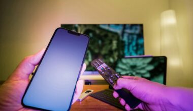 Pour la première fois, le smartphone devance le téléviseur comme équipement principal du foyer