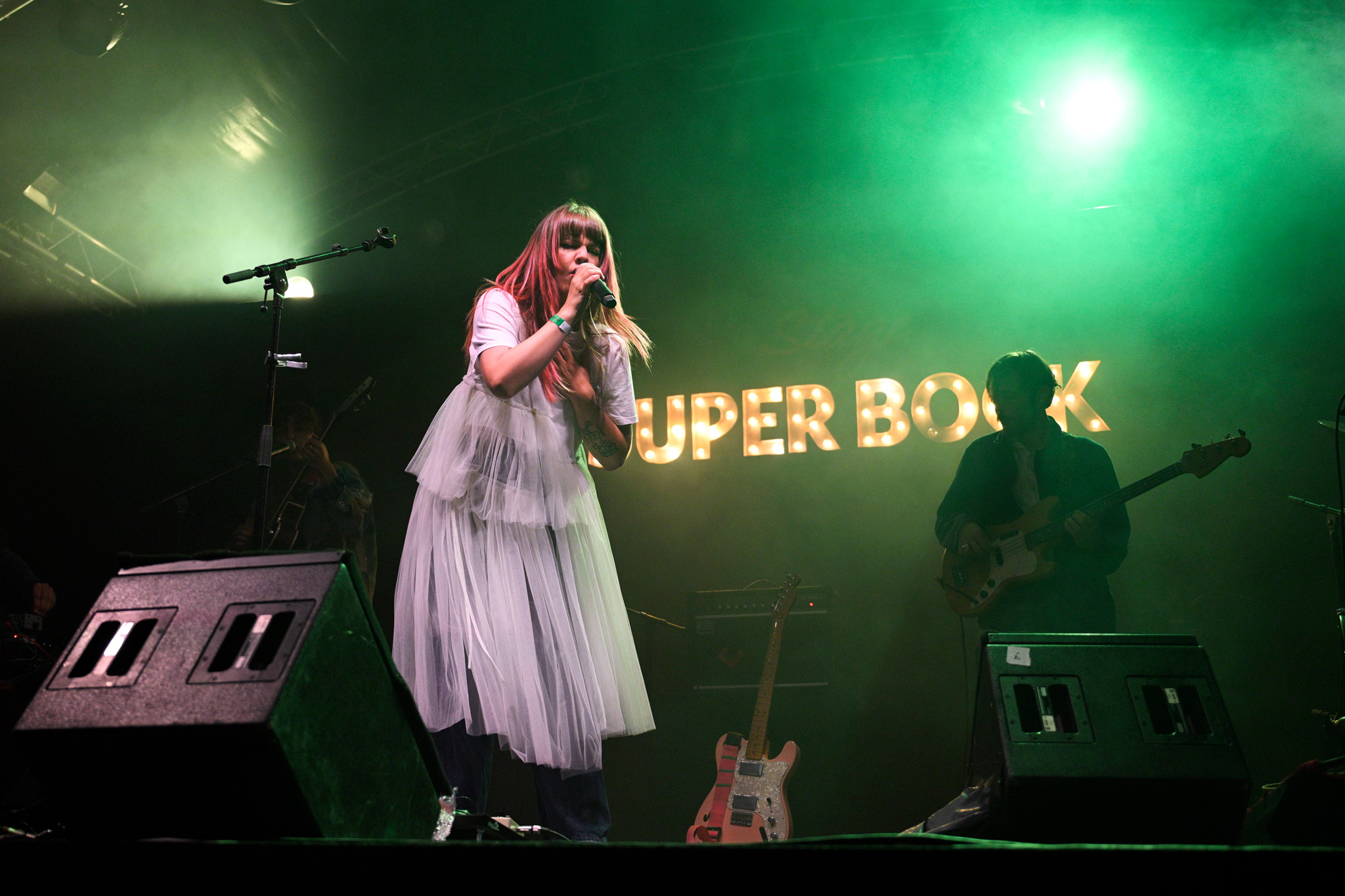 Moictani, chanteuse veveysanne, se produit sur la scène Super Bock lors du Montreux Jazz Festival 2025. Moictani, chanteuse veveysanne, se produit sur la scène Super Bock lors du Montreux Jazz Festival 2025.