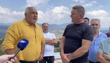 Борисов от родопско село: Пак ще ми се подиграват, че хвърлям пари от джипката