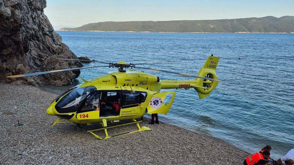 Skok s pečine skoraj usoden, mladega Nemca s helikopterjem reševal Slovenec | 24ur.com