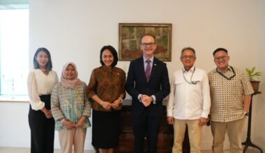 Ministry, British envoy discuss migrant worker placements