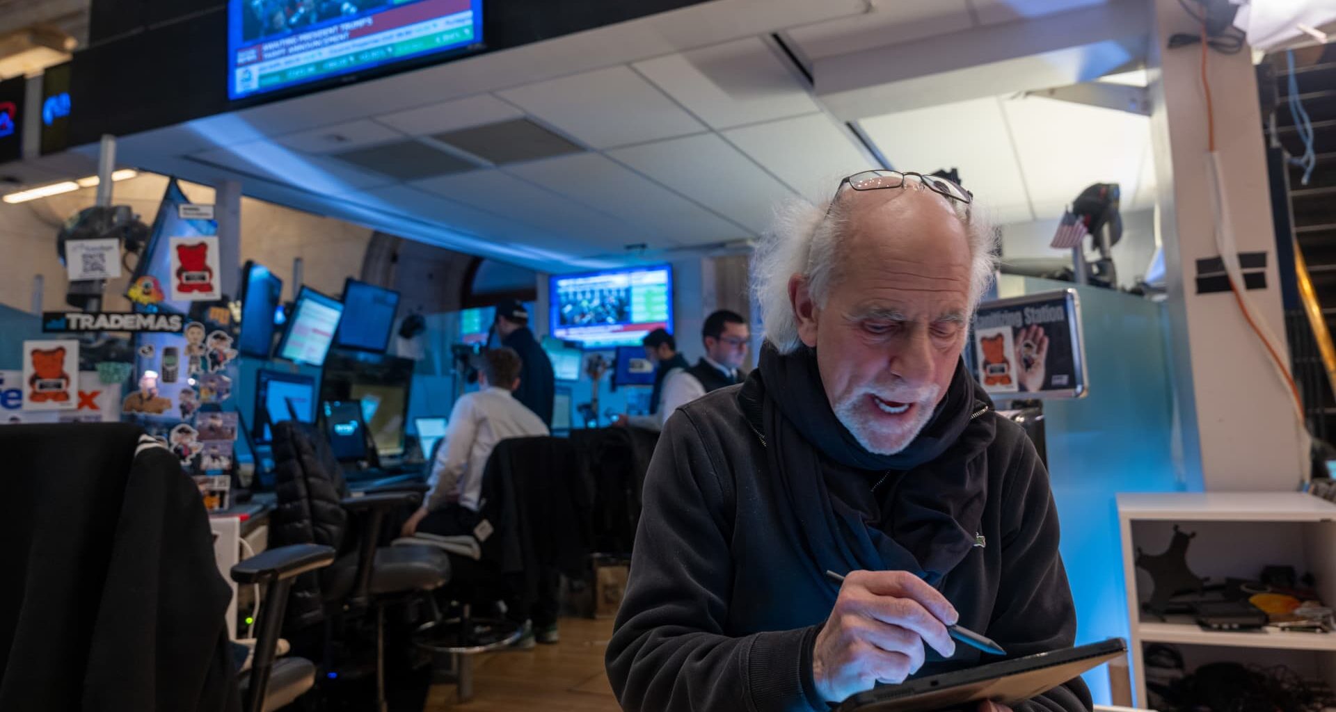 Stock market today: Live updates