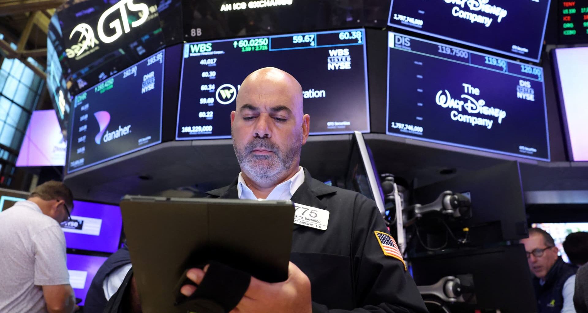 Stock market today: Live updates