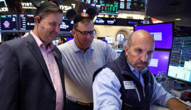 Investors are expecting way too many rate cuts from the Federal Reserve, history shows