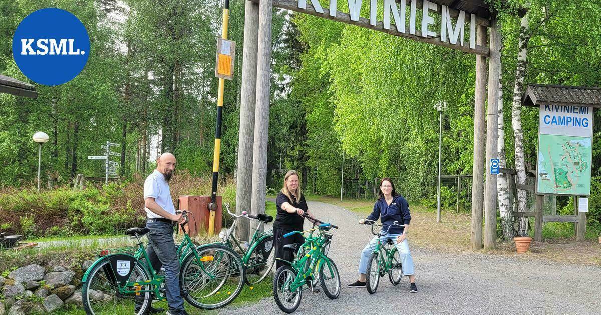 Kangasniemen Kiviniemen leirintäalueen vieraat polkevat nyt kuntouttavassa työtoiminnassa kunnostetuilla kierrätyspyörillä | Keski-Suomi