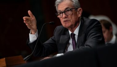 Wall Street divided on Fed rate cuts as tariff uncertainty lingers