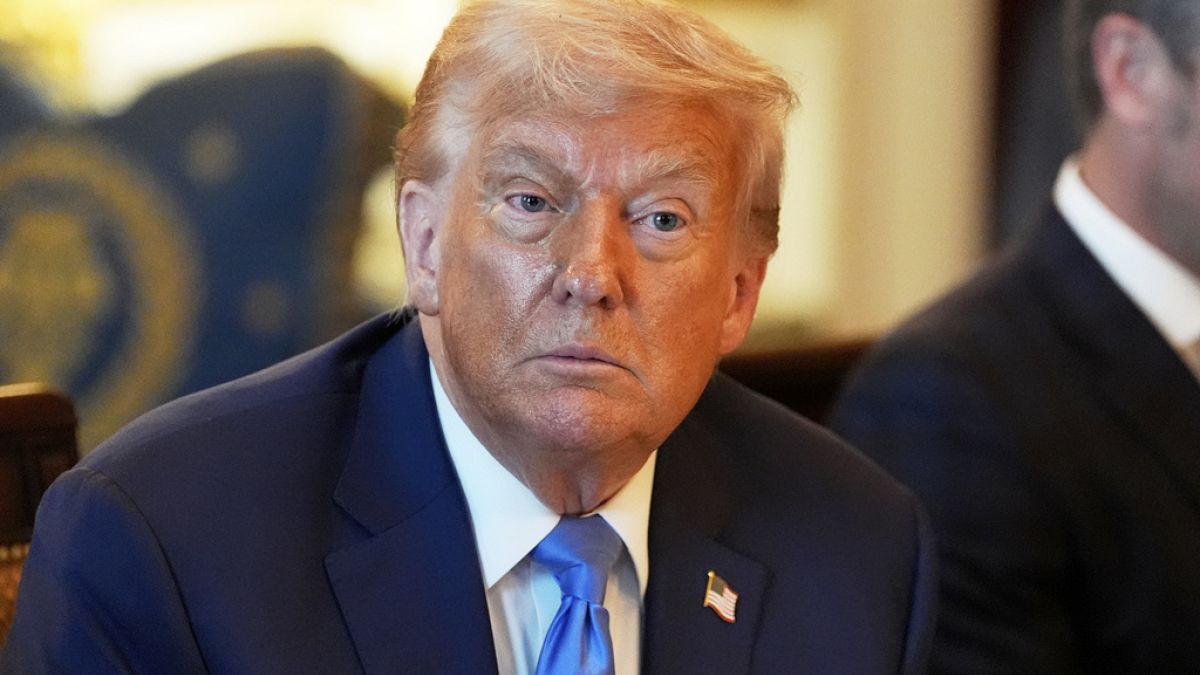 Guerre en Ukraine : Donald Trump promet d'envoyer davantage d'armes à Kyiv
