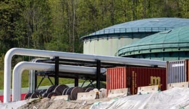 Carney Says New Oil Pipeline Proposal ‘Highly Likely’ in Canada