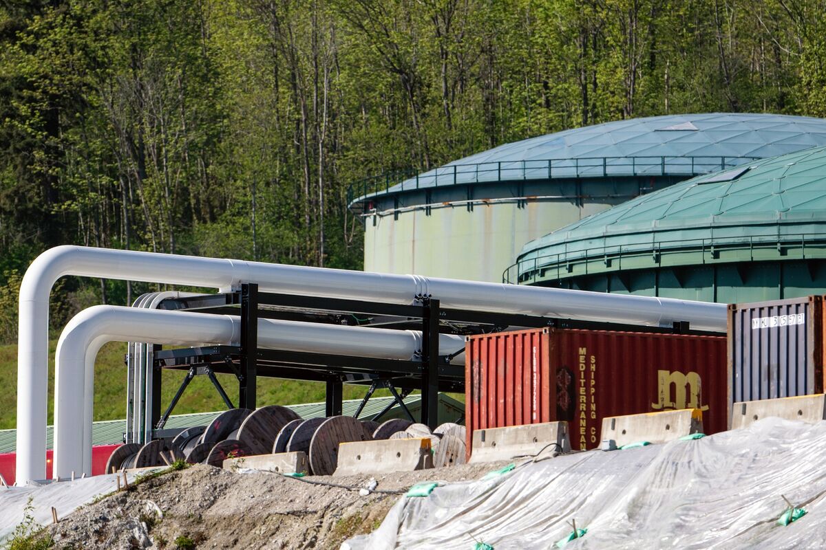 Carney Says New Oil Pipeline Proposal ‘Highly Likely’ in Canada