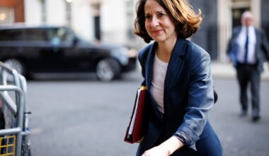 Britain can’t defuse its pensions time bomb – POLITICO