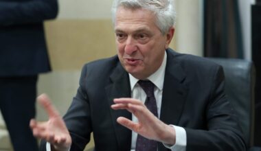 UN refugee chief says budget cuts propel migrants to Europe – POLITICO