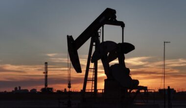 Oil falls as Trump's expanded tariffs cloud demand outlook