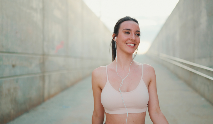 Study finds men and women walk similar distances