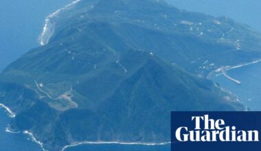 Japan’s Tokara islands hit by 900 earthquakes in two weeks | Japan