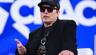 Grok 4 seems to consult Elon Musk to answer controversial questions