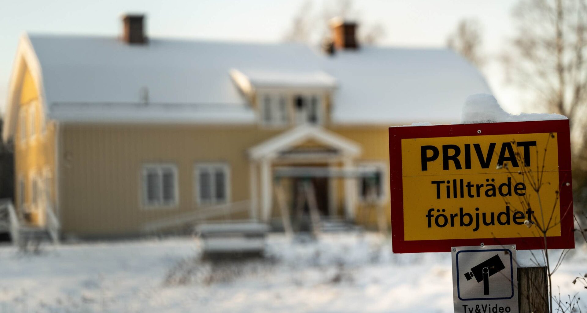 Utvisades från Sverige – så lever utpekade sekten vidare i England