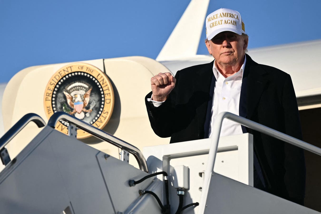 Trump Boasts He Runs ‘The World’ And Thinks Hegseth Will ‘Get It Together’