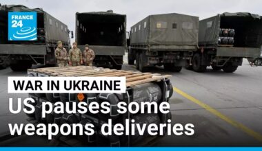 US pauses some weapons deliveries to Ukraine over depleting military stockpiles • FRANCE 24