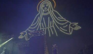 0 mrtvih na koncertu, bez opasnih incidenata, 504.000 ljudi i hrpa oko Hipodroma. Svaka cast sluzbama i ljudima na ispisanoj povijesti.