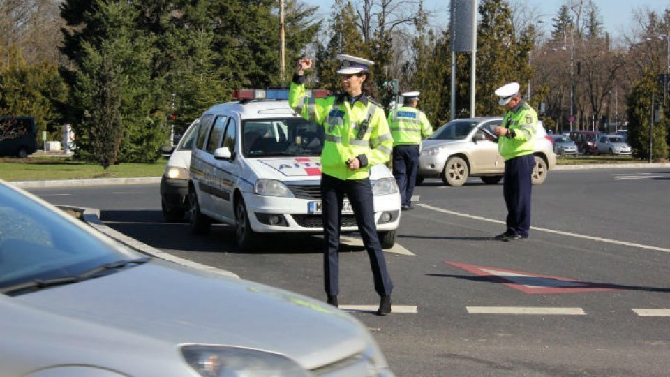 Accident în lanţ pe A2, circulaţia rutieră este oprită