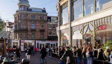 Uniqlo parent picks Netherlands as European distribution hub
