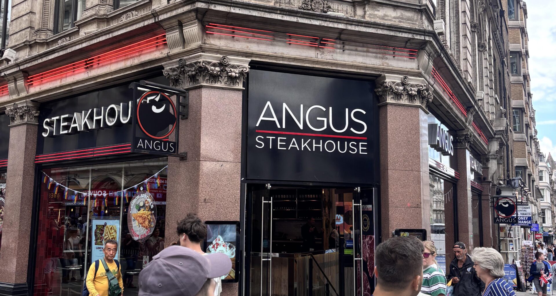 Yank here 🇺🇸 had to stop by the best restaurant in London