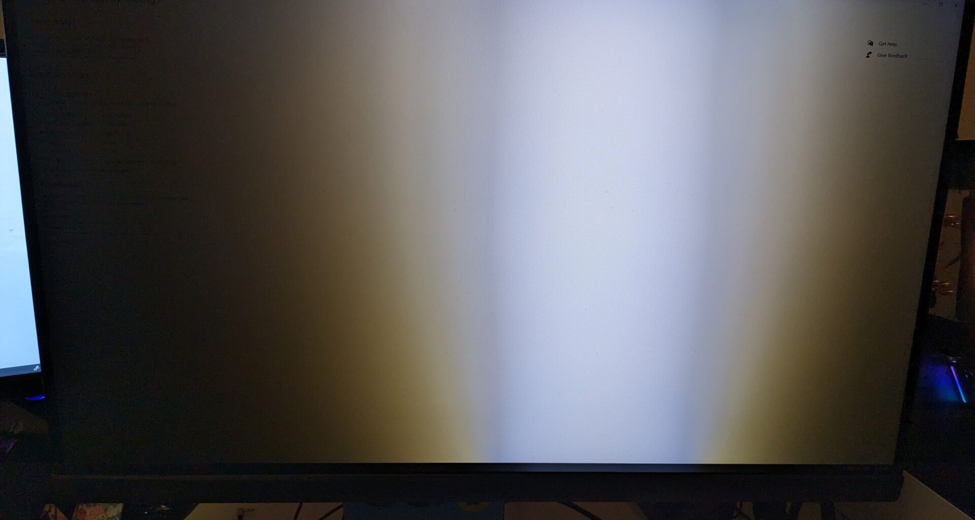 Monitora / video kartes / datorserviss?