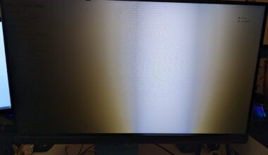 Monitora / video kartes / datorserviss?