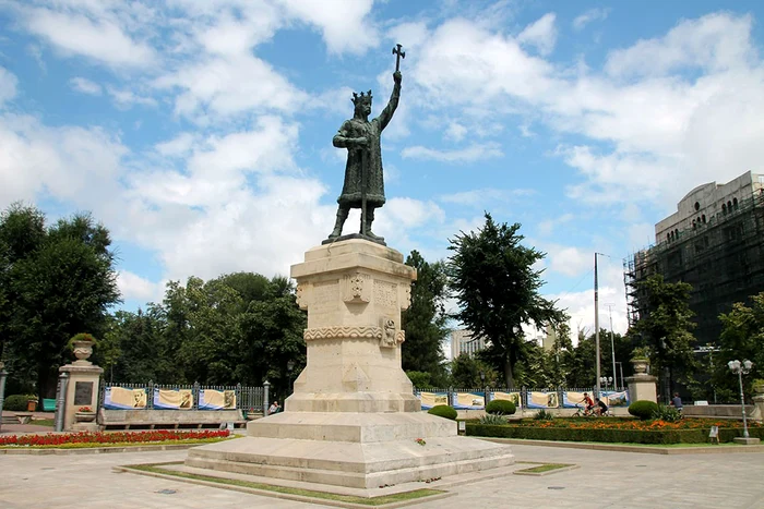 Ștefan cel Mare, unul dintre simbolurile care unește România și R. Moldova. Wikipedia