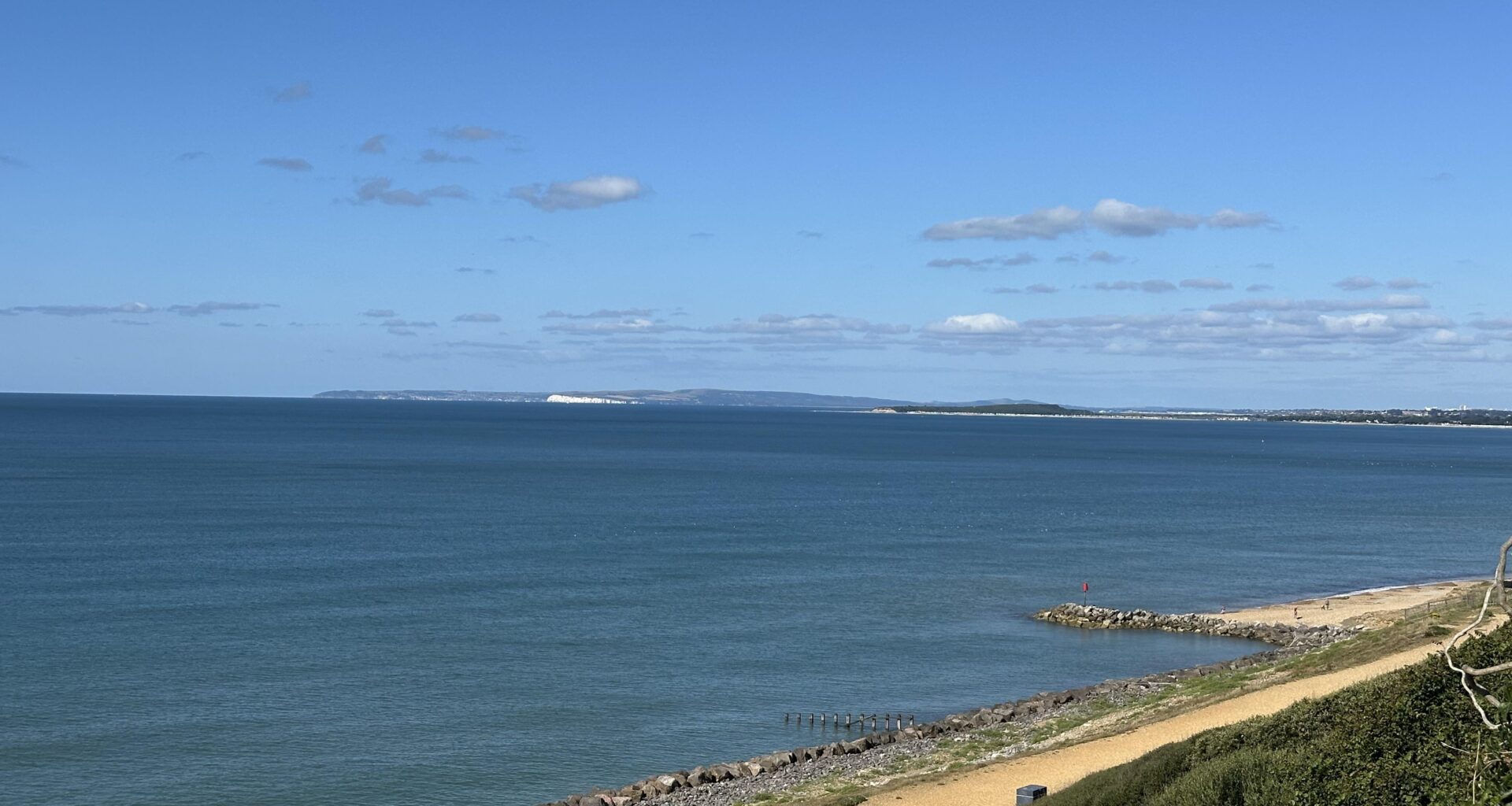 Barton-on-Sea towards Bournemouth and Poole