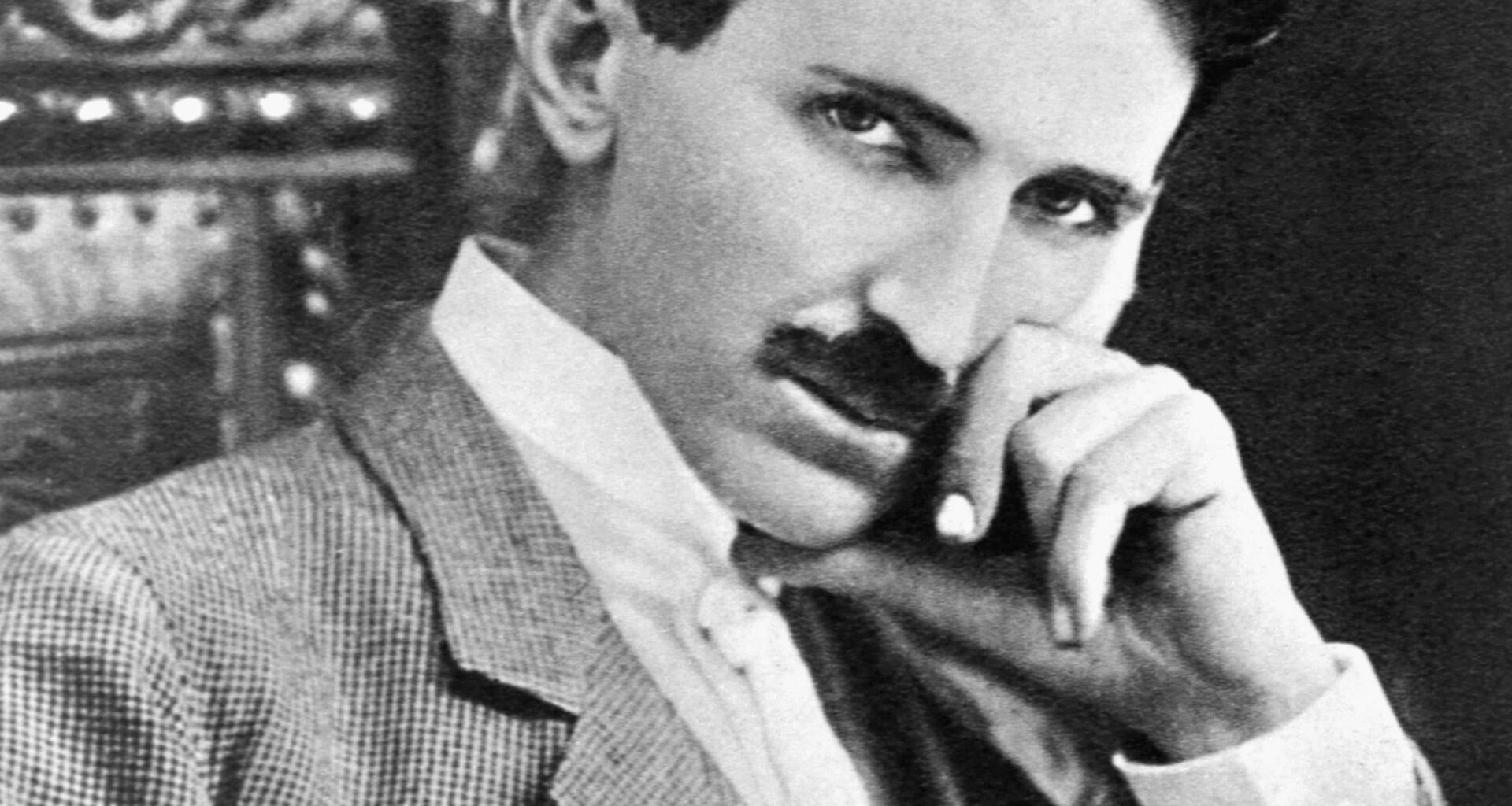 10. srpnja 1856. - U Smiljanu se rodio Nikola Tesla.