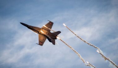 Frankreich: Schweizer Luftwaffe am Defilee in Paris dabei