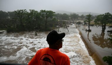 Texas Official Shot Down Siren Flood Alert, Complaining That It Might Go Off 'In the Middle of the Night': Report