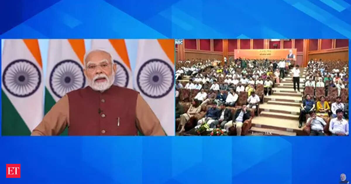 India rapidly moving towards becoming world's third-largest economy: PM Modi