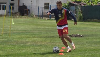 Fotbal: Rareș Burnete, antrenament acasă înainte de Lecce