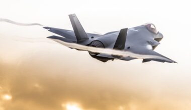 Ein niederländisches F-35A-Tarnkappenflugzeug.