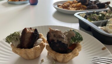 Glem skorpe og løg. Hvad serverer I jeres frikadeller i?