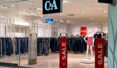 FOTO Unul dintre cele mai mari magazine din România, părăsit de C&A, va fi preluat de un brand cu prețuri mici