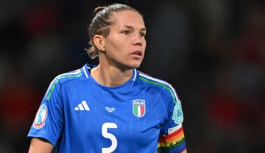 Elena Linari sported the inclusive rainbow armband.