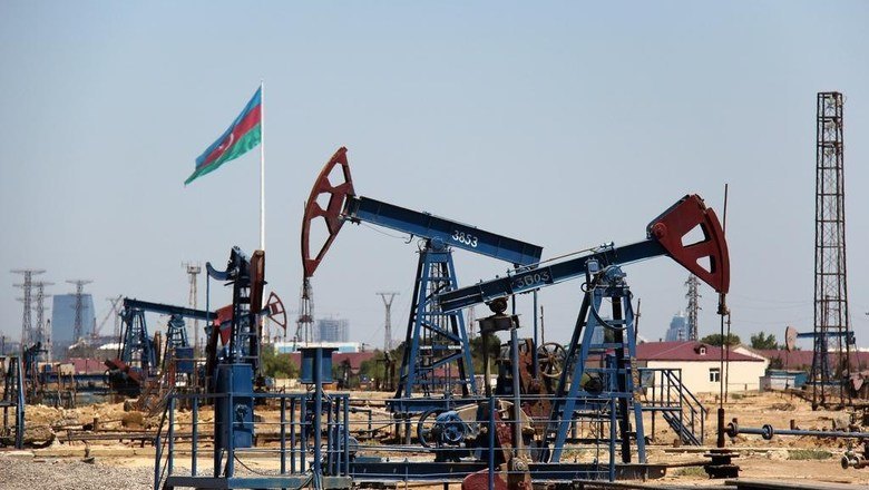 Azerbaijan boosts oil exports in first half of 2025