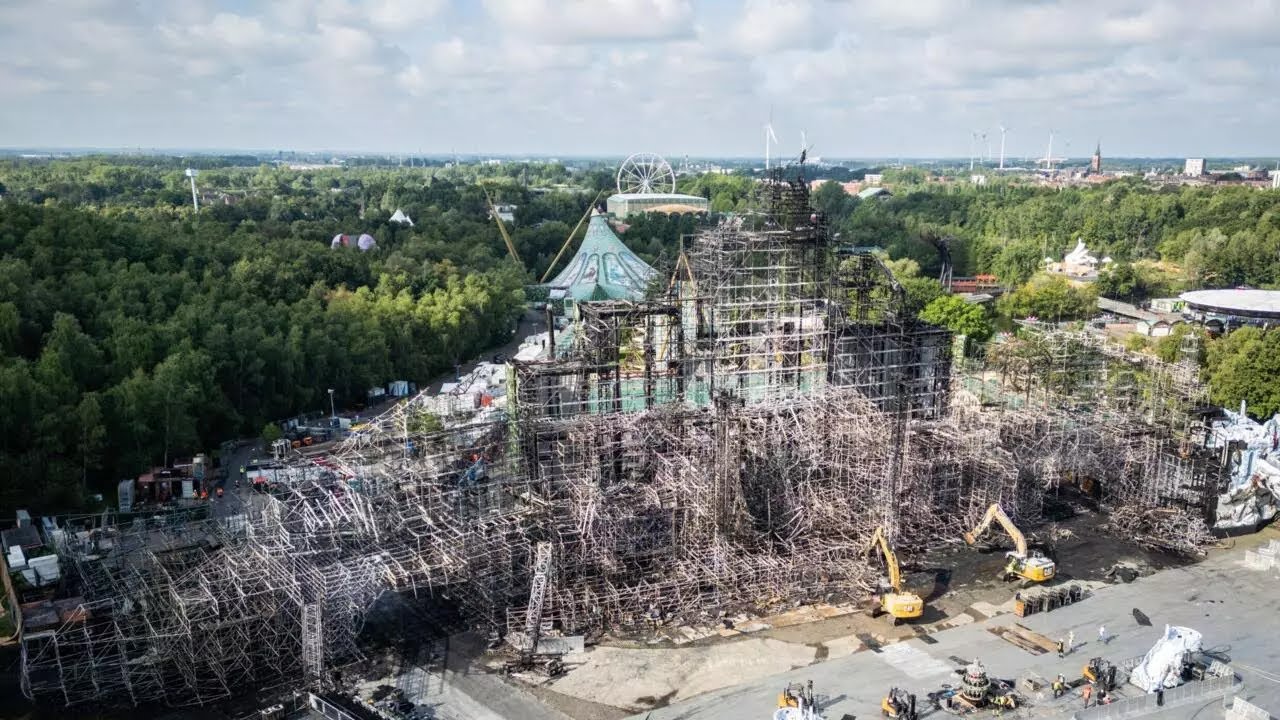 Tomorrowland: Main stage of Belgian festival destroyed by fire • FRANCE 24 English