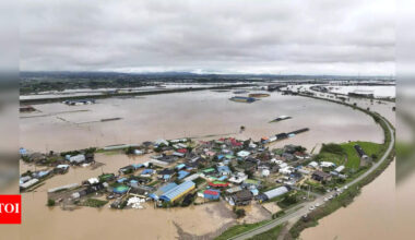 At least 4 dead and 1,300 evacuated after heavy rain in South Korea | World News