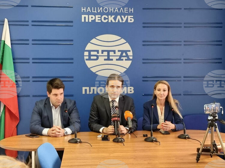 Yes, Bulgaria May Table No-Confidence Vote as Early as September, Says Co-Chair Bozhanov